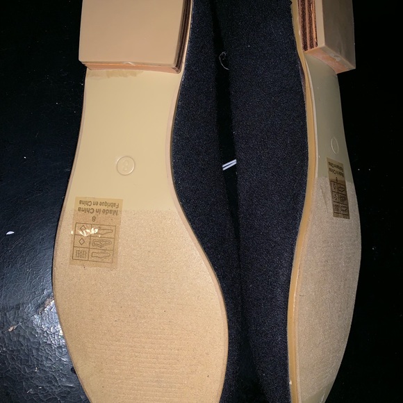 BLACK FLATS - Picture 3 of 3